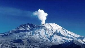 کوه آتشفشانی تفتان